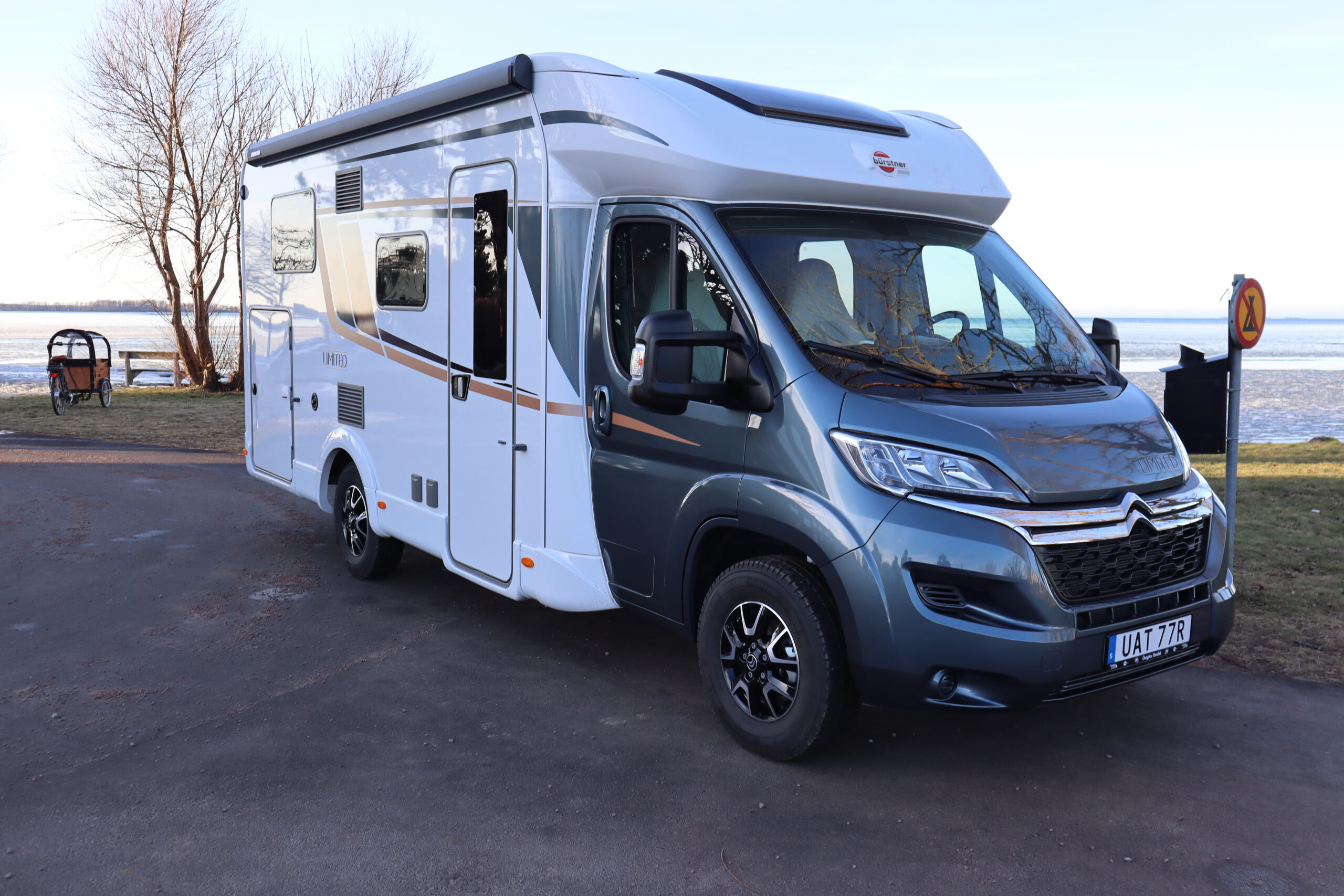 Vadstena Husbil Burstner 690 Limited-5